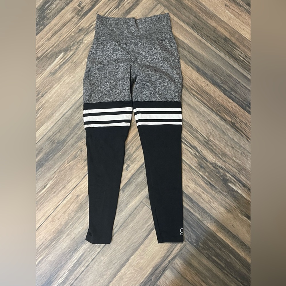 Bombshell sportswear grey thigh high leggings